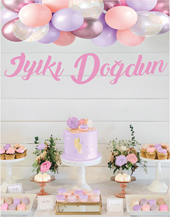 İyiki Doğdun Pembe Kaligrafi Banner