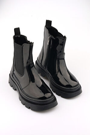 Yüksek Taban Lastikli Fermuarlı Rugan Siyah Çocuk Bot