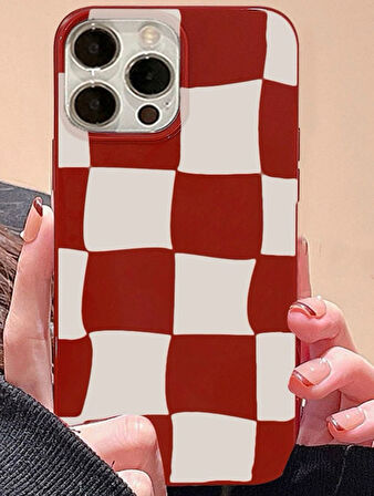 İPHONE 15 PRO UYUMLU DAMA DESENLİ SİLİKON KILIF
