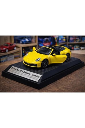 Porsche 911 Carrera Cabriolet Diecast Model Araba 1:26 Ölçek Standlı Özel Araba