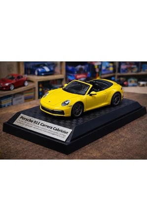Porsche 911 Carrera Cabriolet Diecast Model Araba 1:26 Ölçek Standlı Özel Araba