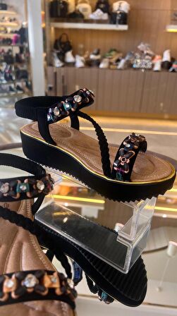 İthal Kadın Dolgu Topuk Sandalet