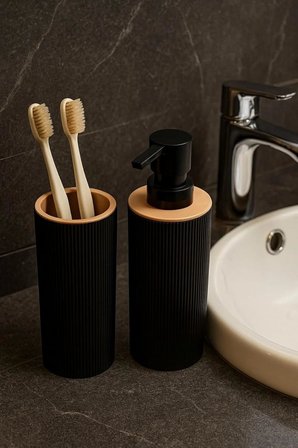 Quardi Banyo Seti Modern Çizgili - 7 litre Kova 4 Parça Banyo Çöp Kovası Seti (Beyaz)