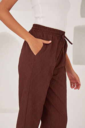GEOMETRİK DESENLİ RAHAT KALIP KUMAŞ PANTOLON