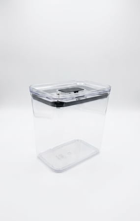 Softchef Click'n Fresh Hava Geçirmez Dikdörtgen Plastik Erzak Kabı 2100 ml - Vakumlu Tek Tuş Kapaklı Şeffaf Plastik Bakliyat, Un ve Şeker Saklama Kabı, BPA İçermez (10,5x16x17cm)