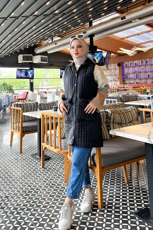 Ahenk Kapitone Yelek - SİYAH