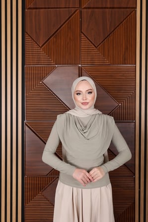 BLUZ - ÇAĞLA YEŞİLİ