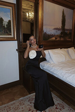 Siyah Gül Detay Straplez Elbise ATE-2306