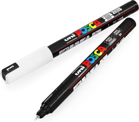 - Uni PC-1MR Art Boya Marker Kalemi - 0,7 mm - Siyah Beyaz - 2'li Paket