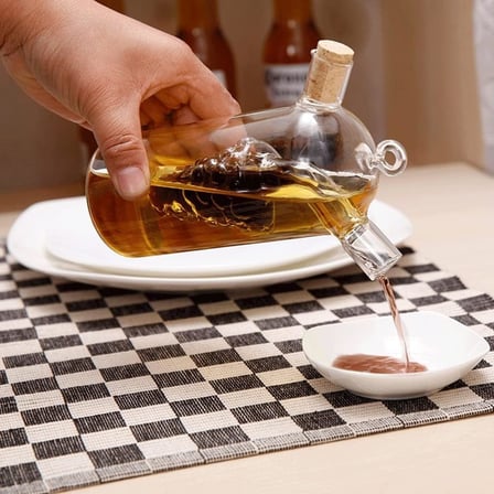 2'si 1 Arada Cam Yağlık ve Sirkelik - İç İçe Geçmeli Çift Hazneli Dekoratif Sosluk - Mantar Kapaklı Zeytinyağı ve Sirke Şişesi (240ml + 60ml)