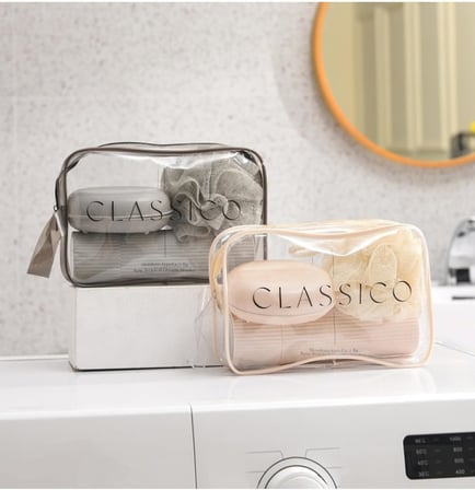 Classico Seyahat Seti Banyo Seti Siyah - Duş Lifi, Sabunluk, Tarak ve Ayna Kapaklı Makyaj Kutusu