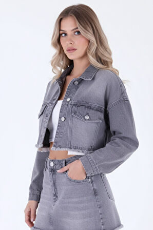 Kadın Koyu Gri Astar Detaylı Saçaklı Uzun Kol Crop Kısa Kot Ceket 25KCKT6016