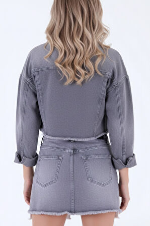 Kadın Koyu Gri Astar Detaylı Saçaklı Uzun Kol Crop Kısa Kot Ceket 25KCKT6016