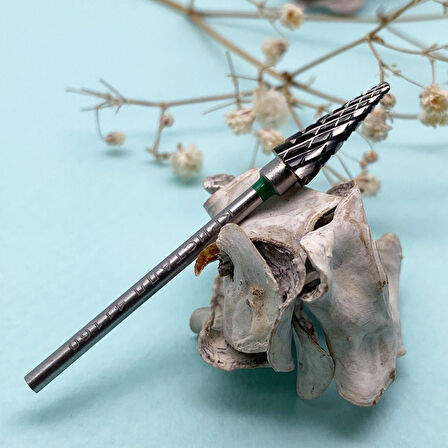 Kristall Manikür Çıkarma Çelik Törpü Ucu Mızrak Koni Yeşil 41160