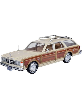 Motormax 1:24 1979 Chrysler Lebaron Town & Country