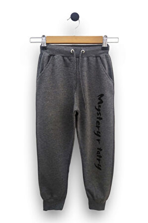 Erkek Çocuk Tişört & Eşofman Altı Takımı - Konforlu ve Şık Tasarım