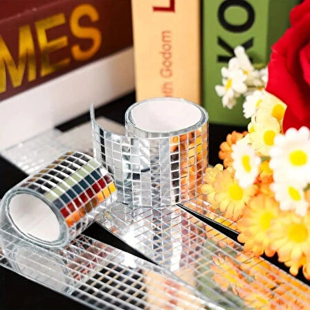 Gümüş Renk Aynalı Dekor Bandı Kendinden Yapışkanlı 1 Metre x 4 cm