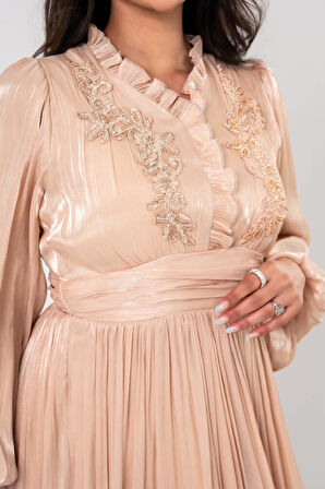 Boyundan Taş İşlemli Bel Detaylı Abiye Elbise ELB16091