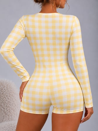 Kiraz Detaylı Ekose Desenli Uzun Kollu Pijama Tulumu