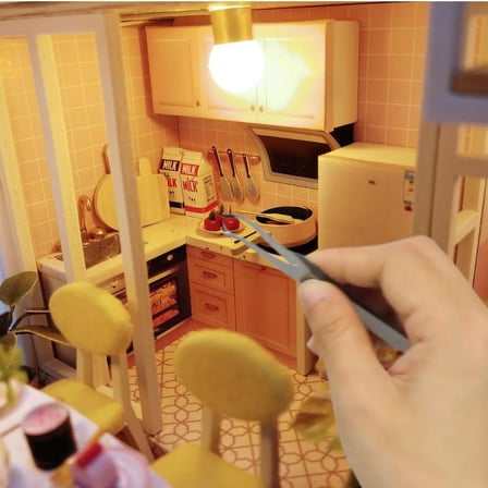 Minyatür Ev Yapma Seti – LED Işıklı Ahşap DIY Maket – Kendin Yap Balkonlu Ev Modeli – Yetişkinler İçin Dekoratif Hediye Seti