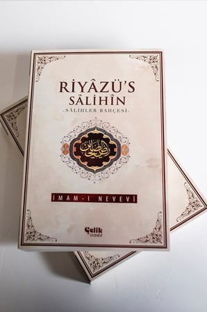 RİYAZÜS SALİHİN: Salihler Bahçesi