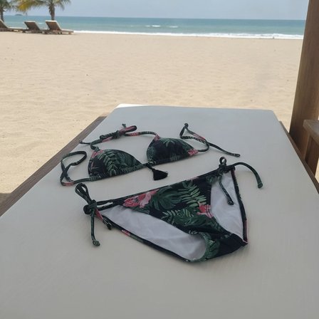 Kadın Plaj Giyim Yeşil Desenli Bikini Takım BB2637