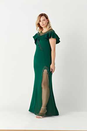 21923 Yeşil Yırtmaçlı İşlemeli Şık Büyük Beden Abiye Elbise