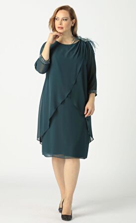 21958 Petrol Pelerinli Tüylü İşlemeli Büyük Beden Şifon Kısa Abiye Elbise