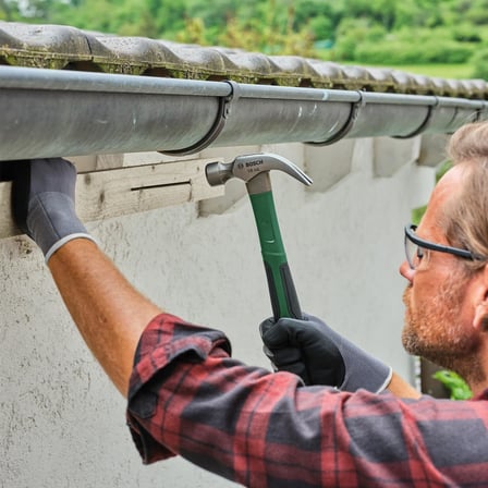 Bosch Alet seti 64 parça (çok yönlü, ergonomik aletler, yüksek kaliteli malzemelerden; pense; İngiliz anahtarı; tornavida; cırcır; ölçüm aletleri; testere; çekiç; derin delik markörü)
