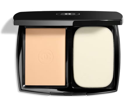 Chanel Ultra Le Teınt Fondöten Kompakt B30