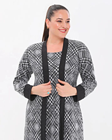 Büyük Beden Uzun Kollu Hırkalı Görünümlü Midi Boy Triko Elbise