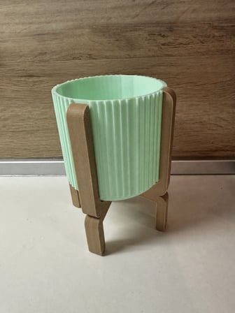 Bezos 3D Baskı Ayaklı Çizgili Saksı - Bej Standlı Dekoratif Saksı - Mint 22