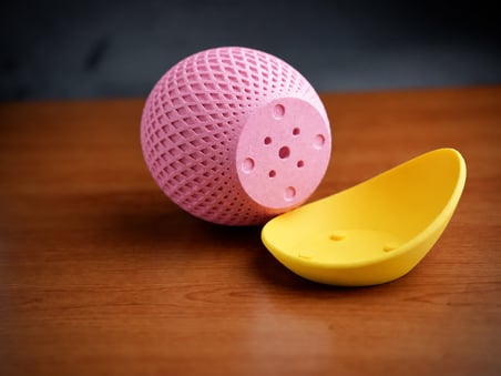 Bezos 3D Baskı Küre Saksı - Kafes Dokulu İki Parçalı Dekoratif Saksı - Pembe-Sarı 22