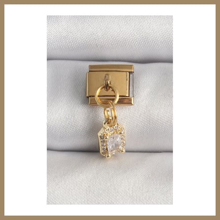 Bezos 316L Çelik Gold Renk Sallantı Zirkon Taşlı Kare Model Nomination Charm 22