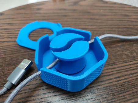 Bezos 3D Baskı Taşınabilir Kablo Düzenleyici Makara Şarj ve USB Kablo Toplayıcı Döner Kablo Sarıcı - Mavi 22