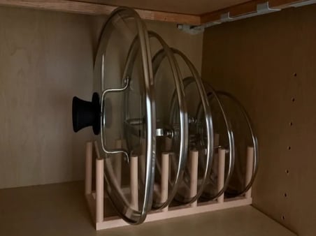 Bezos 3D Baskı Tencere Kapak Rafı 5 Kapaklı Dolap İçi Kapak Düzenleyici Yuvalı Kapak Standı Bej 22