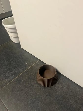Bezos 3D Baskı Çizgili Köpek Mama Kabı Modern Minimalist Evcil Hayvan Mama ve Su Kabı Kahverengi 22