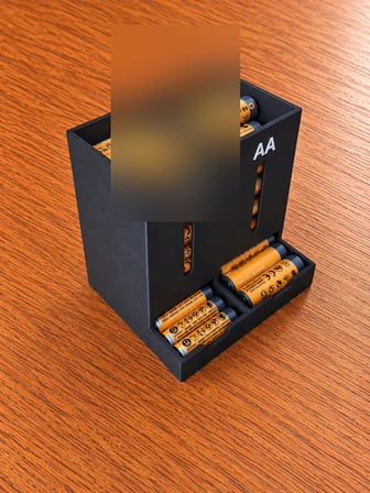 Bezos 3D Baskı AA ve AAA Pil Dağıtıcı Organizer Duvar Askılı Pil Saklama Kutusu Pil Düzenleyici Siyah 22