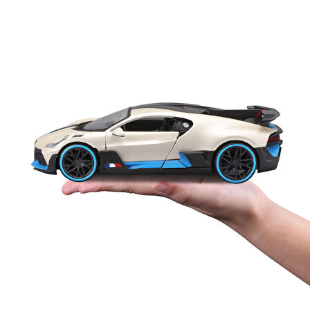 Maisto 1/24 Bugatti Divo Model Araba - Beyaz