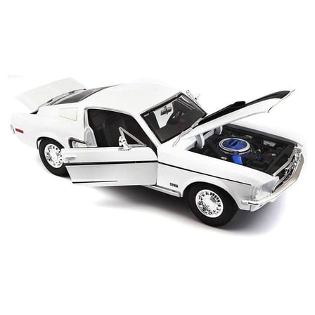 Maisto 1968 Ford Mustang GT Cobra Jet 1/18 Beyaz 31167