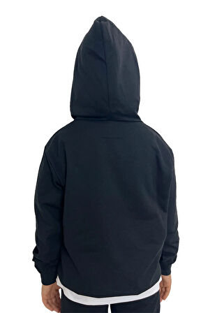 Sevimli Hayvan Baskılı Erkek Çocuk  Sweatshirt – Rahat ve Şık Tasarım