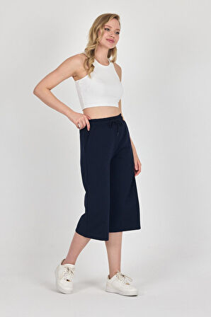 Yüksek Bel Cepli Rahat Kesim Mevsimlik Kadın Diz Altı Bermuda Lacivert Kapri Şort