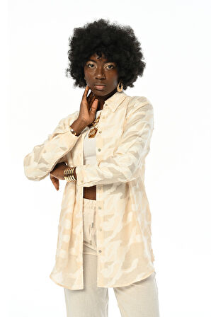 KADIN AÇIK BEJ TRANSPARAN DESENLİ OVERSİZE KESİM GÖMLEK