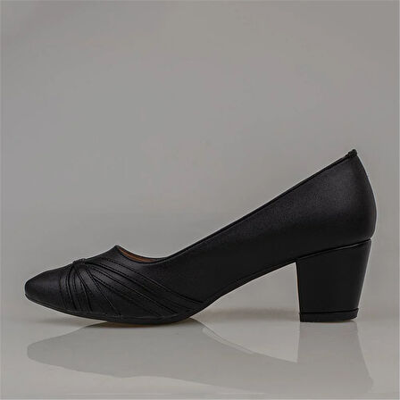 Trend Adımlar Siyah Özel Üretim Kadın Sivri Burun Klasik Ayakkabı