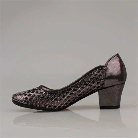 Trend Adımlar Platin Baklava Desenli Taşlı Kadın Klasik Ayakkabı