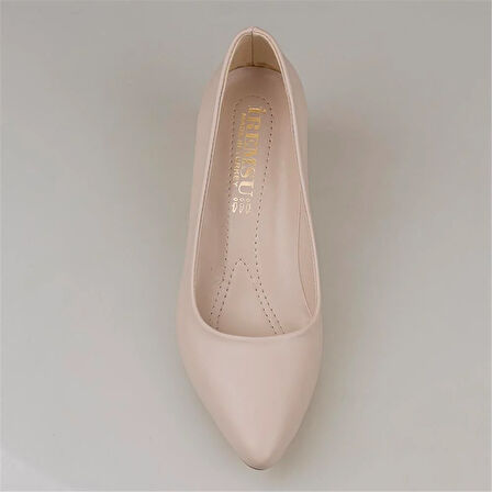 M2S Krem Kare Topuk Kadın Sade Klasik Ayakkabı