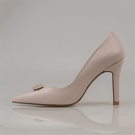 Trend Adımlar Krem Elegansia Kadın İnce Topuklu Klasik Ayakkabı