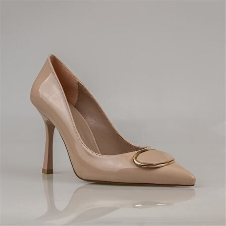 Trend Adımlar Kahverengi Glamourize Rugan Aksesuarlı Stiletto