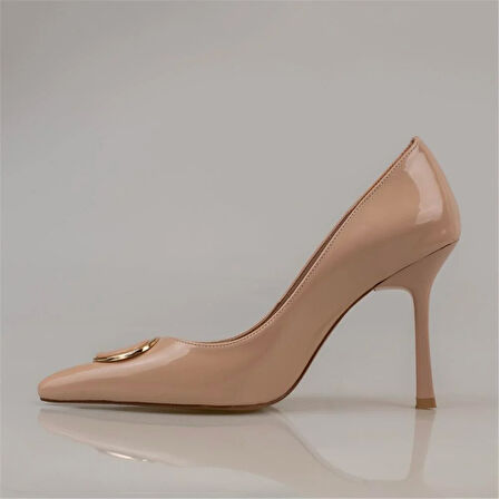 Trend Adımlar Kahverengi Glamourize Rugan Aksesuarlı Stiletto