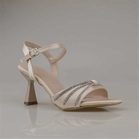 Trend Adımlar Krem Saten Taş İşlemeli Abiye Kadın Ayakkabı